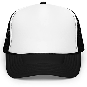 Casquette trucker snapback personnalisée conçue pour une performance durable avec des panneaux en mesh respirant et une option de broderie de haute qualité - Product Image 3