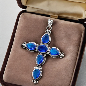 Impresionante colgante de piedras preciosas de tanzanita azul de 10x14mm, ajuste de bisel, estilo bohemio, forma de cruz, regalo de joyería de plata esterlina para hombres - Product Image 1