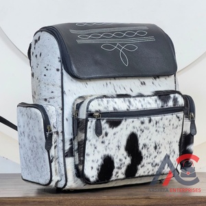 Sac à dos de luxe en cuir de vachette véritable fait main avec surpiqûres, à rabat, pour femme, idéal pour les voyages, l'école et la mode - Product Image 1