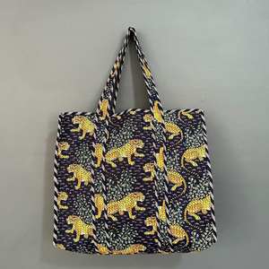 Sacs fourre-tout en velours indien à imprimé floral, sacs de shopping faits à la main pour femmes, sacs de voyage matelassés - Product Image 5