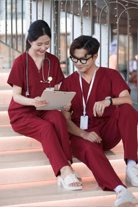 Ensembles d'uniformes médicaux lavables grande taille les plus vendus pour infirmières et chirurgiens - Product Image 2