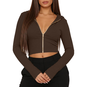 Nouveau haut court côtelé marron à capuche et fermeture éclair pour femme, manches longues, couleur unie, tricoté, respirant, pour l'automne, vente en gros, OEM ODM - Product Image 5