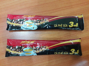 กาแฟสำเร็จรูปพรีเมียมเวียดนาม 3in1 รสหวานนุ่ม พร้อมดื่ม สำหรับผู้ผลิตเครื่องดื่ม ขายส่งแบบ OEM - Product Image 4