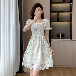 Sweet Floral Chiffon Midi <b>Dress</b> With Puff Sleeves Square Neckline A-Line Casual Summer <b>Dress</b> - Product Image 3