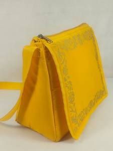 Canvas <b>Women's</b> <b>Shoulder</b> Messenger <b>Bag</b> Gold Floral Decorative Border Print Zipper Closure Adjustable <b>Shoulder</b> Strap Elegant - Product Image 2