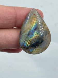 Piedra Preciosa de Labradorita Natural, Color Verde con Efecto Shady, Corte Pera, 26.21 Quilates, para la Elaboración de Joyas - Product Image 3