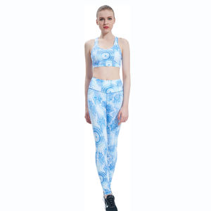 Conjunto de yoga sexy para mujer: Top deportivo, leggings transpirables con sublimación, sujetador y pantalones para fitness y running. - Product Image 6