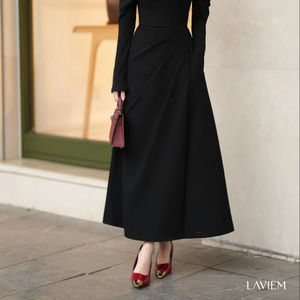 Jupe classique noire évasée à taille haute pour femme |   Jupe Kate pour Tenue de Bureau Formelle |   LAVIEM - Product Image 1
