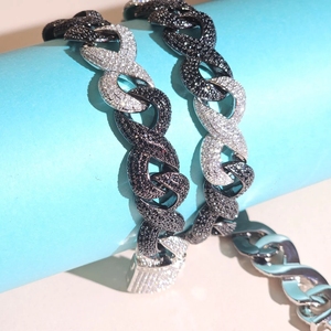 สร้อยคิวบาลิงค์แบบฝังเพชรโมอิสซาไนต์สีดำ VVS ขนาด 12 มม. สไตล์ฮิปฮอป เครื่องประดับเงินแท้ 925 ดีไซน์หรูหรา - Product Image 6