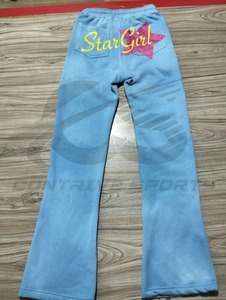 Pantalon de survêtement personnalisé pour femme, coupe délavée soleil, style jogger, sérigraphie, vintage, délavé à l'acide, évasé, avec patchs imprimés - Product Image 5