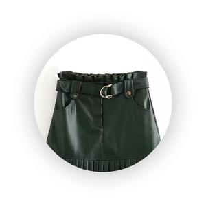 Nouvelle jupe en cuir rouge taille haute tendance pour femme – Coupe ajustée sexy – Jupe en similicuir – Idéale pour les soirées et le quotidien - Product Image 5