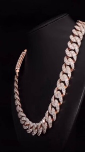 Cadena Cubana Miami Iced Out con Diamantes, Plata 925, Oro 10K, 23mm, Enlace Mixto de Eslabones Grandes, Cierre de Caja, Collar de 200ct, Joyería Hip Hop para Hombre - Product Image 3