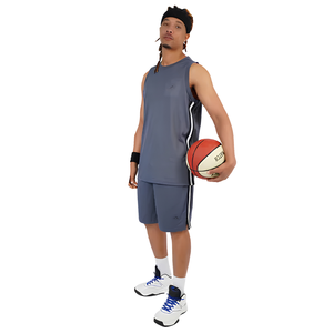 WEAR INTERNATIONAL Maillot de basketball d'entraînement lesté, réversible, numéroté, en maille légère - Product Image 1