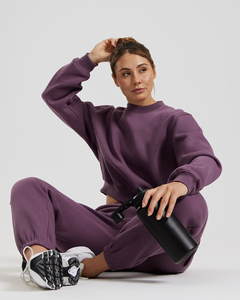 Conjunto de Sudadera Oversize Morada de Forro Polar para Mujer con Cuello Redondo, Hombros Caídos y Bolsillos Cargo, y Joggers de Color Liso para Otoño - Product Image 6