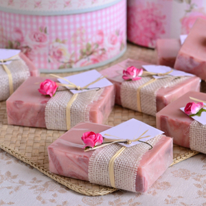 Jabón en Barra de Extracto de Plantas Orgánicas Naturales de Marca Privada, Fragancia e Ingredientes Personalizados para Blanquear e Hidratar, Cuidado de la Piel OEM/ODM - Product Image 2