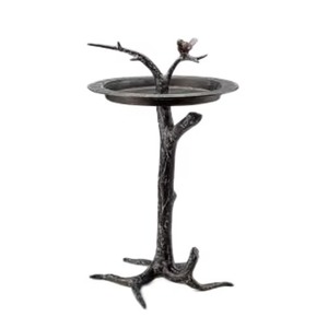 Les bacs à eau pour oiseaux en métal les plus vendus ajoutent un charme intemporel et élégant qui rehausse instantanément l'esthétique de n'importe quel jardin ou espace extérieur. - Product Image 2
