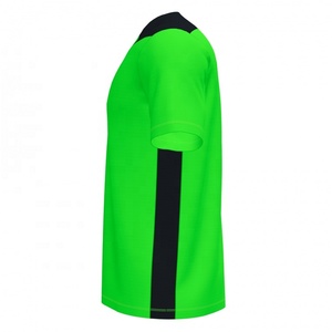 Maillot de football vert pour homme, manches courtes, col rond, évacuation de l'humidité, 100 % polyester, design à blocs de couleur unie - Product Image 4