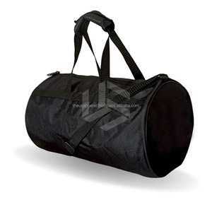 Sacs de sport de grande taille en nylon de haute qualité 2025 du fabricant pakistanais, sacs de voyage d'extérieur avec fermeture éclair en polyester, service OEM disponible aux États-Unis - Product Image 3