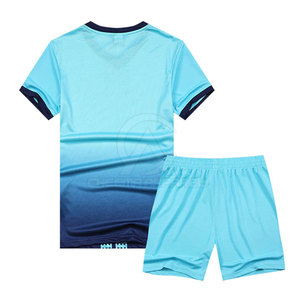 Ensemble d'uniformes de football durables avec coutures renforcées, coupe confortable et matière respirante, adapté aux matchs - Product Image 2