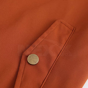 Chaqueta bomber acolchada con cremallera y mangas raglán para mujer, estilo clásico, de nailon con acolchado de rombos. - Product Image 6