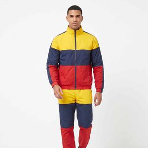 Survêtement personnalisé avec bande réfléchissante 3M, coupe ample unisexe, coupe-vent à capuche et pantalon - Product Image 2