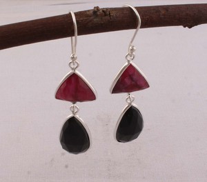 Boucles d'oreilles en zoïsite rubis naturel et onyx noir, en argent sterling 925, facettées, multi-pierres, pendantes, faites à la main, bijoux en gros - Product Image 4