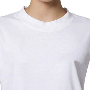 Ensemble coordonné décontracté pour femmes, t-shirt et short en coton polyester doux à imprimé floral élégant, idéal pour les femmes. - Product Image 6