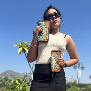 คลัทช์หนังขนเฟอร์เครื่องมือสีสำหรับผู้หญิงใหม่สไตล์ตะวันตกกระเป๋าเงินหนังเครื่องมือขายดีกระเป๋าสตางค์ที่ไม่ซ้ำใคร - Product Image 4