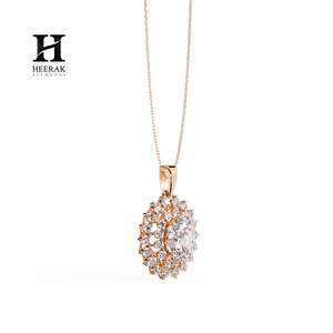Collar con Colgante de Diamantes de Corte Ovalado de Lujo, Diseño Floral en Racimo, Oro de 18K, Joyería Fina - Product Image 4