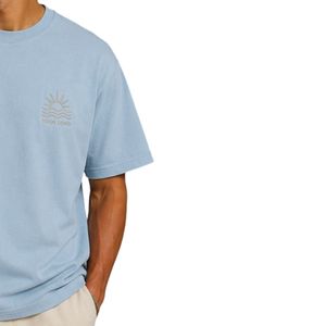 เสื้อยืดโอเวอร์ไซส์สีฟ้าอ่อนสำหรับผู้ชาย ปักโลโก้ตามสั่ง ผ้าฝ้ายพรีเมียม สตรีทแวร์ คอกลม แขนสั้น สวมใส่สบายทรงหลวม สำหรับฤดูร้อน - Product Image 4