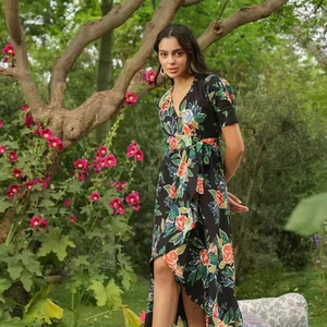 Robe élégante en coton tissé écologique avec imprimé floral, options sans manches ou à manches courtes pour femmes, mode estivale - Product Image 1