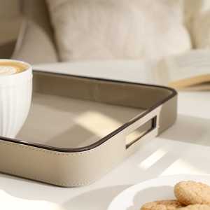 Plateau de service rectangulaire en similicuir, design minimaliste, couleur unie, durable, indispensable pour la cuisine et la salle à manger - Product Image 4