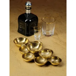 Handmade <b>Ceramic</b> Eco-Friendly Serving <b>Plate</b> with Irregular Shape and Polished Gold Finish American Style for Glam Party Decor - Product Image 2