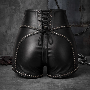 Shorts de Cuero Góticos de Cintura Alta con Cordones Delanteros y Detalles de Remaches en Negro - Product Image 4