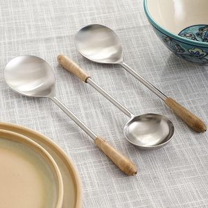 Fabricant OEM – Magnifique ensemble de couverts en acier inoxydable avec manche en résine pour une présentation et une expérience culinaire élégantes - Product Image 5