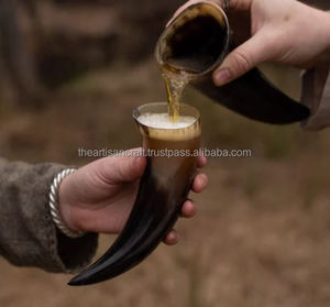 Authentique corne à boire faite à la main pour les fêtes de style viking et médiéval - Product Image 6