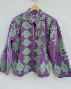 Veste bomber en velours brodée Suzani à motif floral, style bohème vintage, taille unique, broderie traditionnelle, prix d'usine - Product Image 1