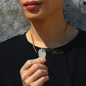 Pendentif montre en argent 925 plaqué or avec diamant de laboratoire taille brillant rond, unisexe, luxe, pour usage quotidien - Product Image 3
