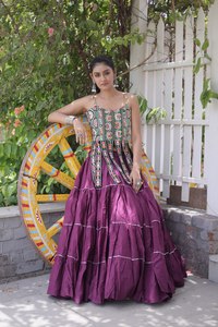 Lehenga Choli noir traditionnel avec broderies colorées pour femmes, tenue de mariage style Inde Pakistan, robe en coton longue jusqu'au sol - Product Image 4