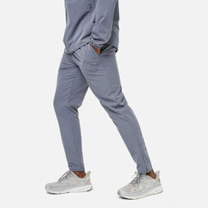 Diseña camisetas personalizadas ligeras de manga larga y pantalones de nailon, conjunto deportivo cortavientos para hombre. - Product Image 4