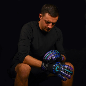 Gants de gardien de but de football Renegade, en cuir PU, à doigts entiers, imprimés par sublimation, antidérapants, avec sangle de poignet réglable et fermeture auto-agrippante, pour la gym - Product Image 3