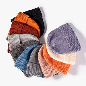 Gorro de Punto Unisex con Bordado Jacquard de Animales, 100% Acrílico, Color Sólido, Informal, para Invierno, Adulto, 56-58CM, Servicio OEM - Product Image 2