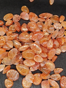 Piedra Preciosa de Sunstone Naranja Arcoíris Natural de Alta Calidad, Pulida, de Origen Africano, en Forma Mixta, Cabujón Suelto - Product Image 5