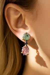 Boucles d'oreilles pendantes en argent sterling plaqué or avec tourmaline sculptée, inspirées de la nature, élégance artistique, pour mariage, anniversaire, fête - Product Image 2