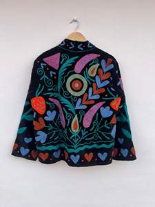 Chaqueta Bomber Corta de Terciopelo Marrón, Bordada con Diseño Suzani, Acolchada, Transpirable, Ecológica, Hecha a Mano, Estilo Bohemio, para Otoño e Invierno - Product Image 3