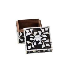 Boîte en bois à succès avec incrustations de nacre, faite à la main, rustique, carrée, décorative, élégante pour la maison, Ramadan, Aïd - Product Image 1