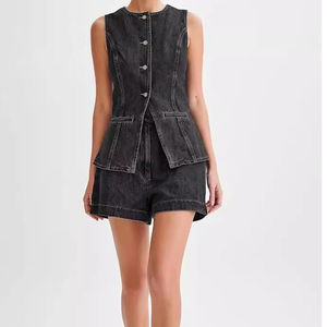 Ensemble deux pièces en jean décontracté pour femme, design personnalisé, été, coupe ample, chemise à manches courtes avec poches et short - Product Image 4