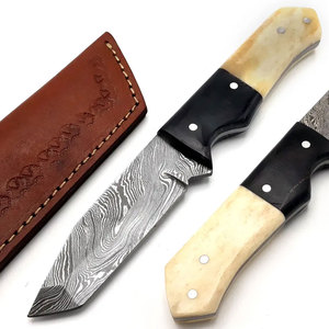 Cuchillo de Caza Hecho a Mano de Acero de Damasco con Mango de Madera, Cuchillo de Supervivencia para Campismo al Aire Libre, Hoja con Patrón Personalizado, Regalo para Coleccionistas - Product Image 6