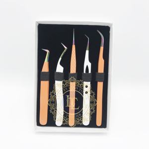 Pinzas para pestañas de acero inoxidable con etiqueta privada de punto arcoíris, pinzas para pestañas con mango suave sostenible, recubrimiento en polvo blanco naranja - Product Image 1