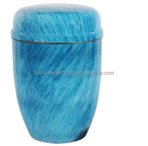 Urne inspirée de la nature, style rectangulaire en forme de vase carré, urne artisanale en métal léger conçu avec précision - Product Image 6